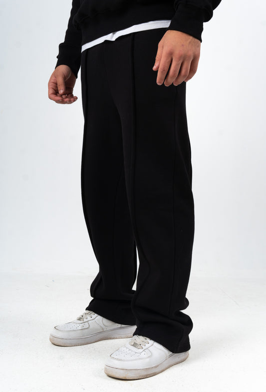 Raven Black Sweat-Pants.