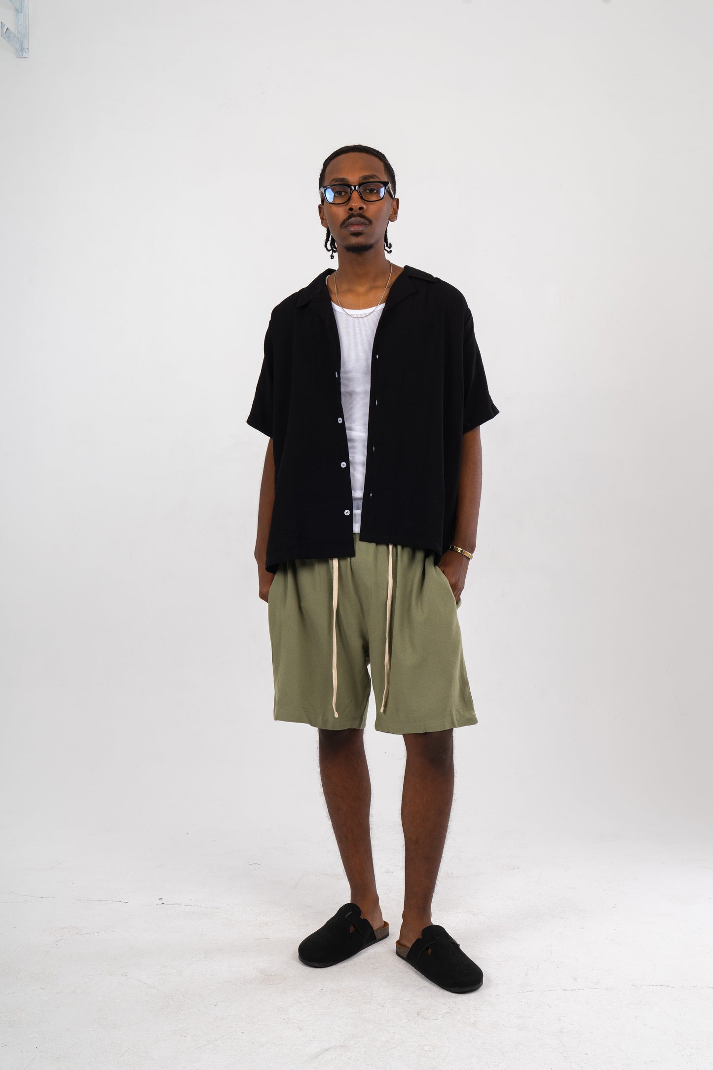 Olive Linen Short ( SS25)