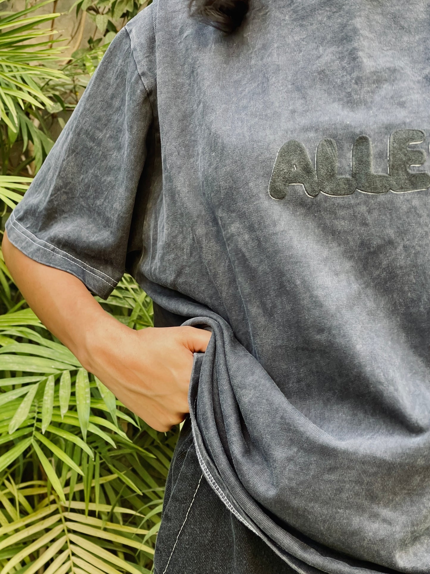 Acid Washed Puffy Print Alles Tshirt ( SS24 )